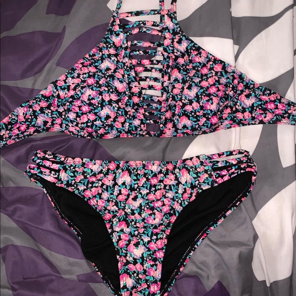 floral bikini
